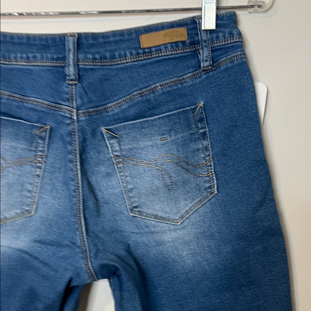 women’s stretchy Dark Blue Faded Denim Jean Shorts - Picture 8 of 8